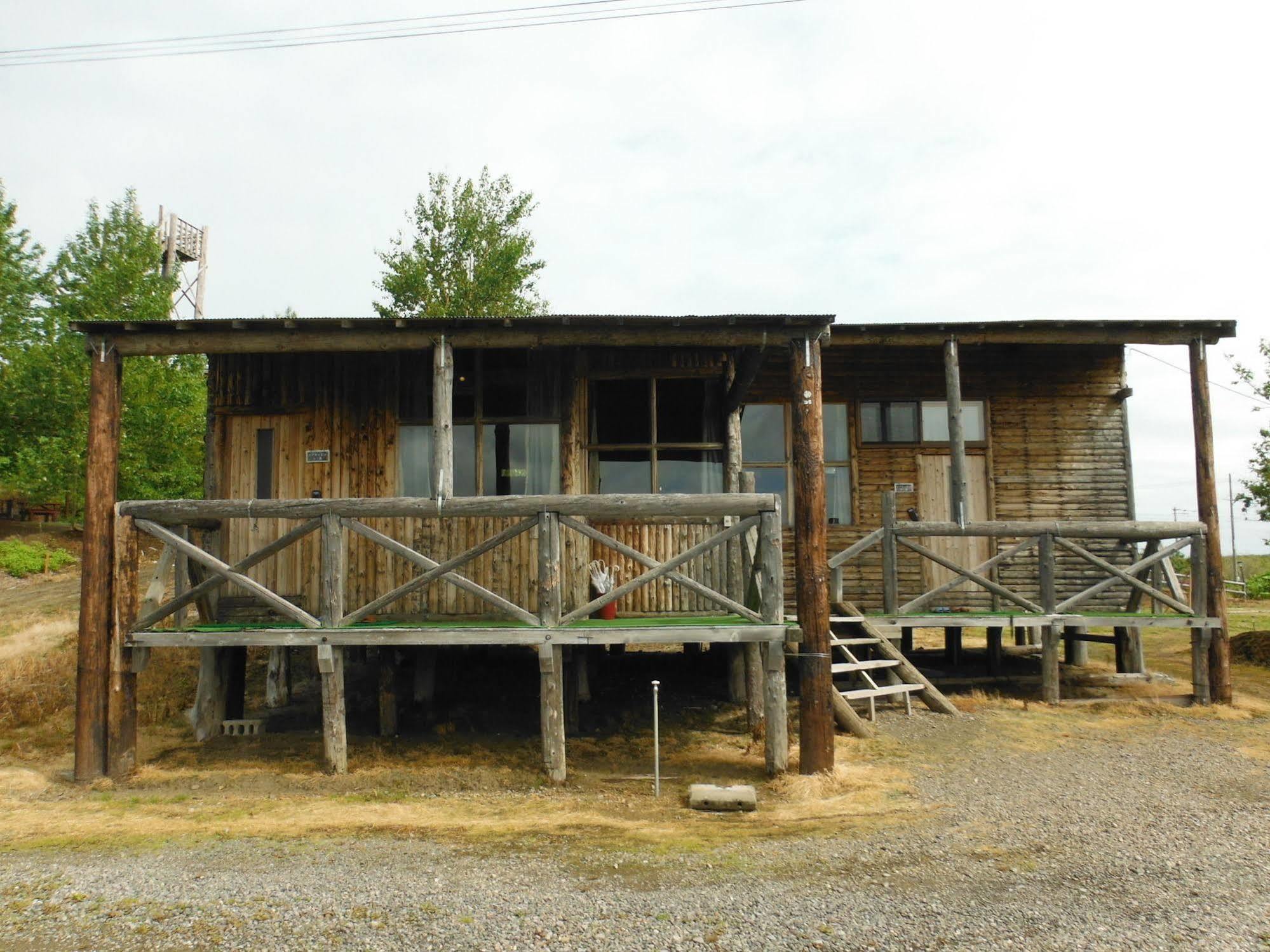 Clione Campground Hostel Shari Buitenkant foto