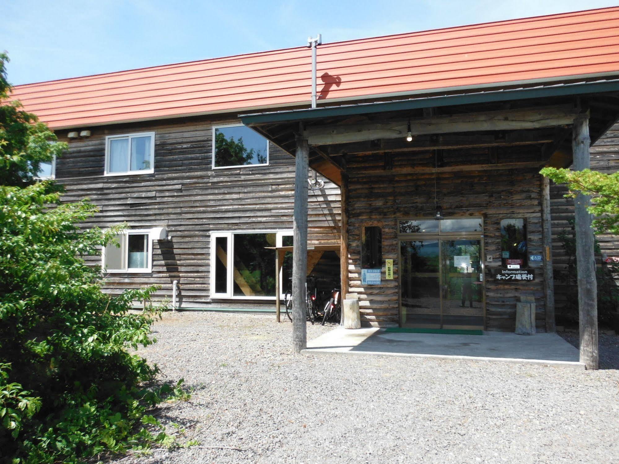 Clione Campground Hostel Shari Buitenkant foto